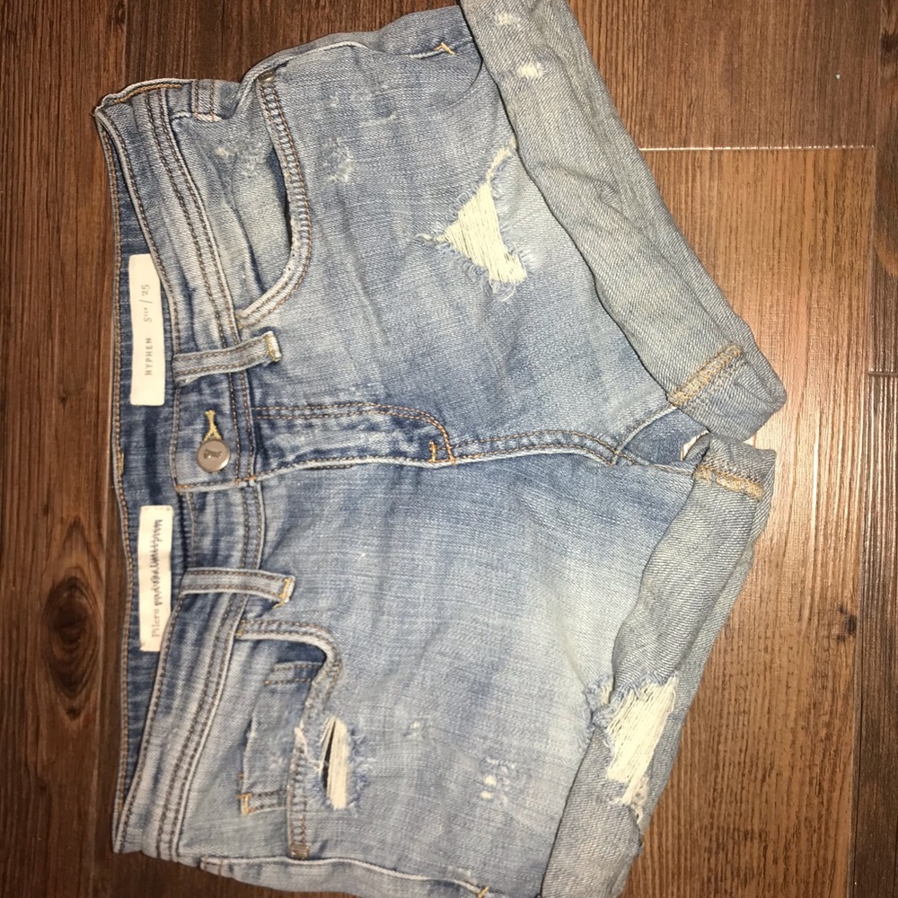 Medium wash jean shorts